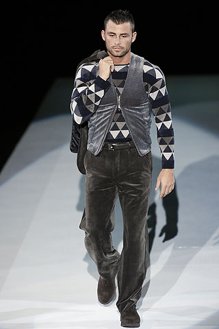 Giorgio Armani / - 2009-2010